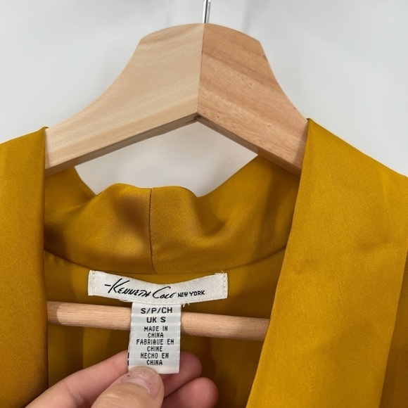 Kenneth Cole New York Cow Neck - Long Sleeve Small - Picture 3 of 6